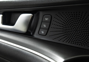 Подержанный автомобиль Kia K5 2021 года (16 фото)