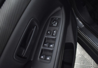 Подержанный автомобиль Mitsubishi Outlander 2016 года (18 фото)