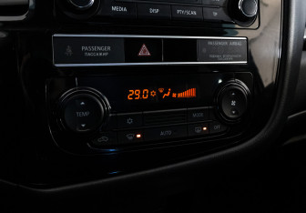 Подержанный автомобиль Honda Accord Sedan 2013 года (16 фото)