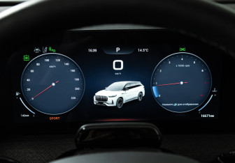 Подержанный автомобиль Jaecoo J8 2024 года (12 фото)