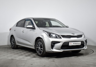 Подержанный автомобиль Kia Rio Sedan 2017 года (3 фото)