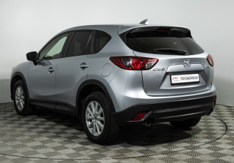 Подержанный автомобиль Mazda CX-5 2015 года (7 фото)
