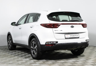Подержанный автомобиль Kia Sportage 2021 года (7 фото)