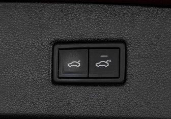 Подержанный автомобиль Volkswagen Tiguan 2020 года (25 фото)