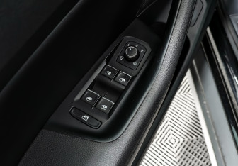 Подержанный автомобиль Volkswagen Passat Wagon 2017 года (10 фото)