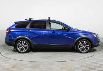 Подержанный автомобиль LADA (ВАЗ) Vesta Wagon 2021 года (4 фото)