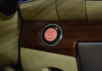 Подержанный автомобиль Nissan Teana 2011 года (18 фото)