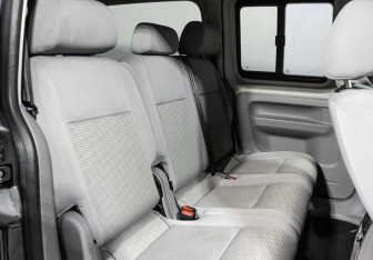 Подержанный автомобиль Volkswagen Caddy Compactvan 2008 года (10 фото)