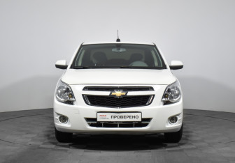 Подержанный автомобиль Chevrolet Cobalt Sedan 2021 года (2 фото)
