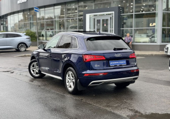 Подержанный автомобиль Audi Q5 2019 года (9 фото)