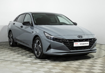Подержанный автомобиль Hyundai Elantra Sedan 2021 года (3 фото)
