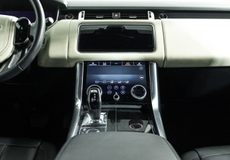 Подержанный автомобиль Land Rover Range Rover Sport 2020 года (14 фото)