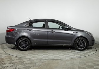 Подержанный автомобиль Kia Rio Sedan 2012 года (4 фото)