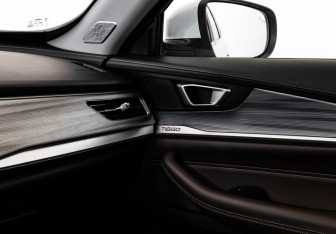 Подержанный автомобиль Chery Tiggo 8 Pro 2022 года (15 фото)