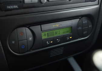 Подержанный автомобиль Ford Fusion 2007 года (13 фото)