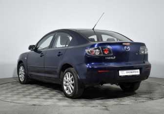 Подержанный автомобиль Mazda 3 Sedan 2008 года (7 фото)