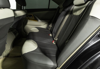 Подержанный автомобиль Toyota Camry Sedan 2006 года (10 фото)