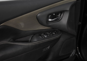 Подержанный автомобиль Nissan Murano Suv 2018 года (24 фото)
