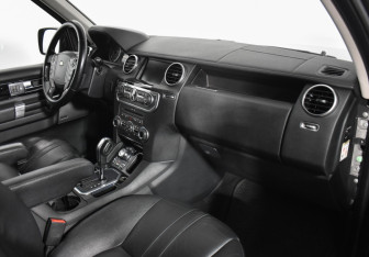 Подержанный автомобиль Land Rover Discovery 2010 года (12 фото)