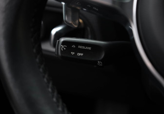 Подержанный автомобиль Porsche Macan 2019 года (23 фото)