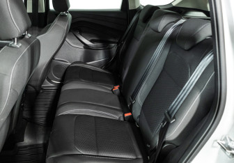 Подержанный автомобиль Ford Kuga 2019 года (10 фото)