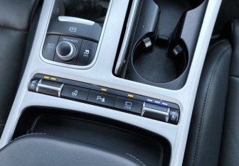 Подержанный автомобиль Kia Stinger 2018 года (21 фото)