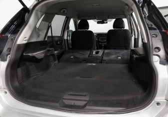 Подержанный автомобиль Nissan X-Trail 2020 года (27 фото)