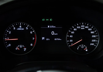 Подержанный автомобиль Kia Seltos 2021 года (12 фото)