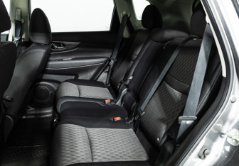 Подержанный автомобиль Nissan X-Trail 2020 года (10 фото)