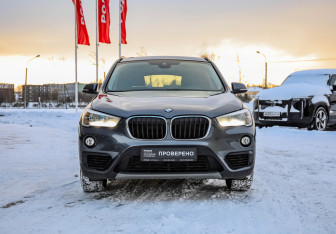 Подержанный автомобиль BMW X1 2018 года (4 фото)