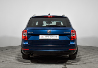 Подержанный автомобиль Skoda Superb Wagon 2014 года (6 фото)
