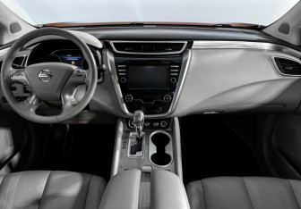 Подержанный автомобиль Nissan Murano Suv 2017 года (18 фото)