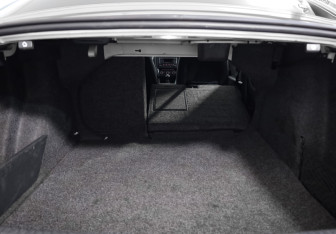 Подержанный автомобиль Volkswagen Jetta Sedan 2015 года (20 фото)