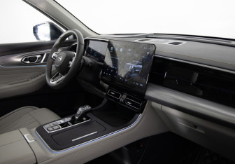 Подержанный автомобиль GAC GS8 2024 года (11 фото)