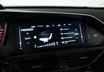 Подержанный автомобиль Geely Tugella 2023 года (18 фото)