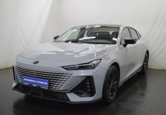 Подержанный автомобиль Changan UNI-V 2023 года (1 фото)