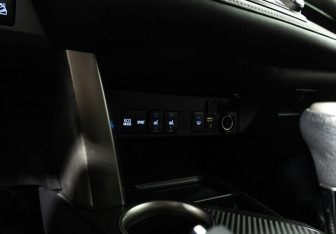 Подержанный автомобиль Toyota RAV4 2014 года (18 фото)