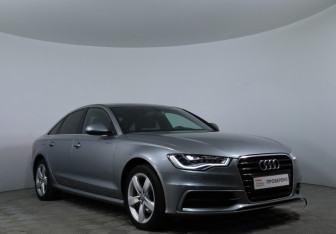 Подержанный автомобиль Audi A6 Sedan 2012 года (3 фото)