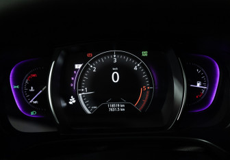 Подержанный автомобиль Renault Koleos 2018 года (12 фото)