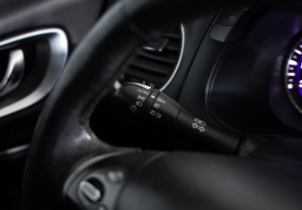 Подержанный автомобиль Infiniti JX 2013 года (20 фото)