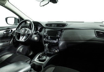 Подержанный автомобиль Nissan Qashqai 2021 года (9 фото)