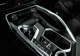 Подержанный автомобиль Geely Tugella 2023 года (21 фото)