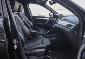 Подержанный автомобиль BMW X1 2019 года (25 фото)