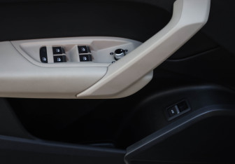 Подержанный автомобиль Audi Q5 2019 года (25 фото)