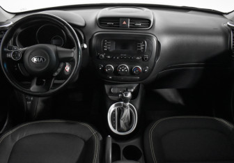 Подержанный автомобиль Kia Soul 2014 года (13 фото)