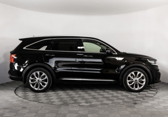 Подержанный автомобиль Kia Sorento 2020 года (5 фото)