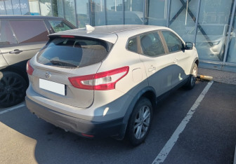 Подержанный автомобиль Nissan Qashqai 2017 года (4 фото)