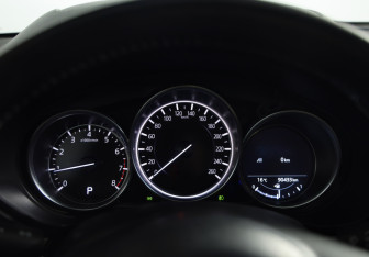Подержанный автомобиль Mazda CX-5 2019 года (11 фото)