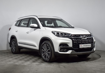 Подержанный автомобиль Chery Tiggo 8 2023 года (3 фото)