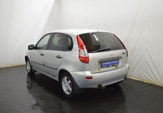 Подержанный автомобиль LADA (ВАЗ) Kalina Hatchback 2010 года (8 фото)